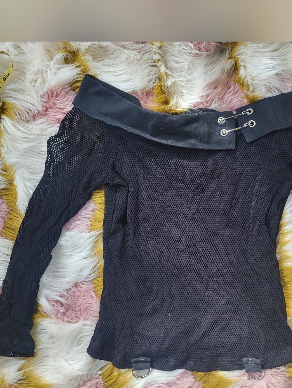 Lip service y2k vintage fishnet safety pin off-shoulder top long sleeve Goth